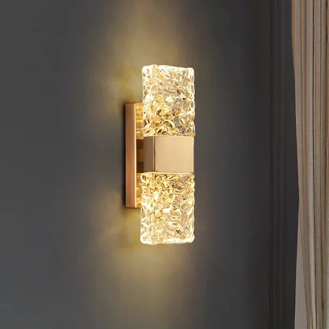 Claeted Moderne LED Wandlampe aus Wellenglas in Gold/Messing und Transparent für Schlafzimmer und Küche - Bild 1