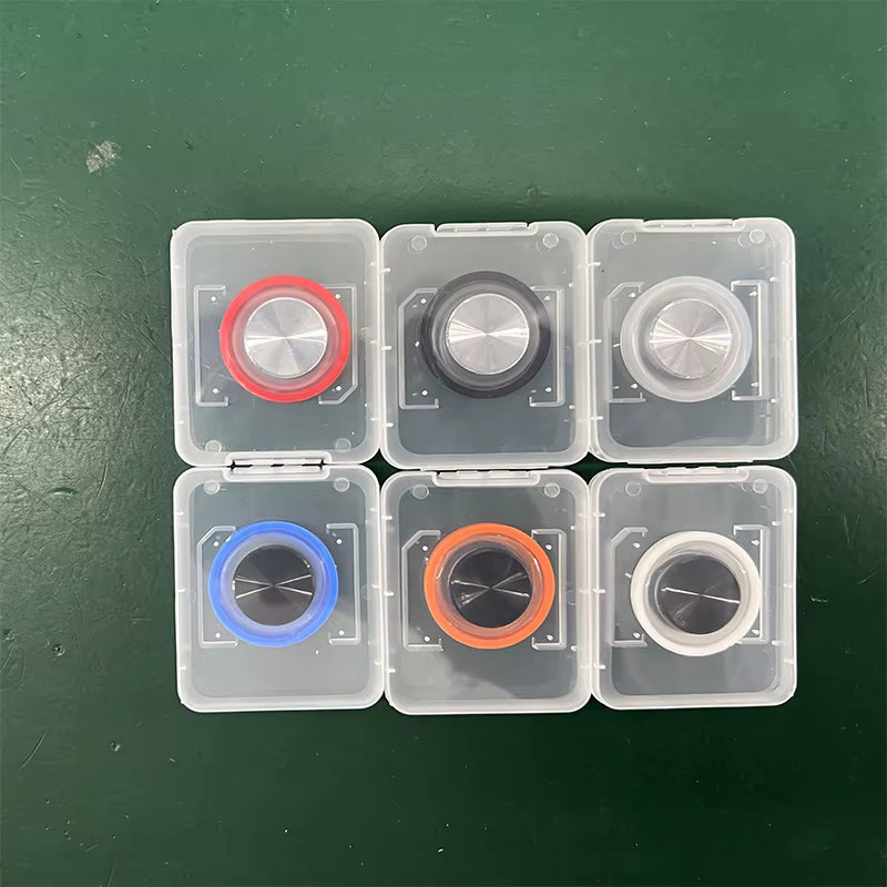 Universeller Spiel Joystick Controller Stick für Touchscreen Handys und Tablets, Ultra Dünnes Gaming Zubehör für iPhone und iPad - Bild 1