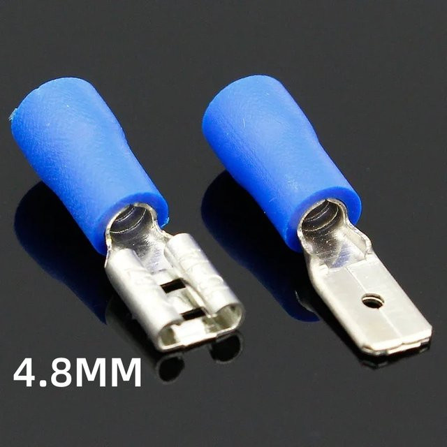 ELECAPITAL Crimp-Anschluss Set mit 100 Stück (50 Paar) in Blau, isolierte Spatenstecker mit 4,8 mm Durchmesser, männlich und weiblich für elektrische Verkabelungen - Bild 1
