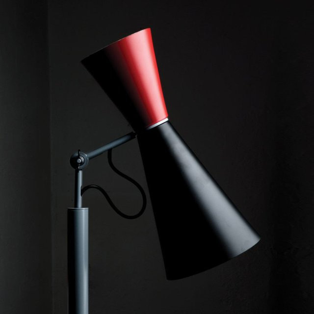 Nemo Lighting Parliament Stehleuchte in Schwarz und Rot aus Metall mit E27-Fassung - Bild 1