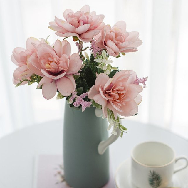 Simulierte Pfingstrosenblüte in Rot und Pink für DIY-Vasen und Gartendekoration - Bild 1