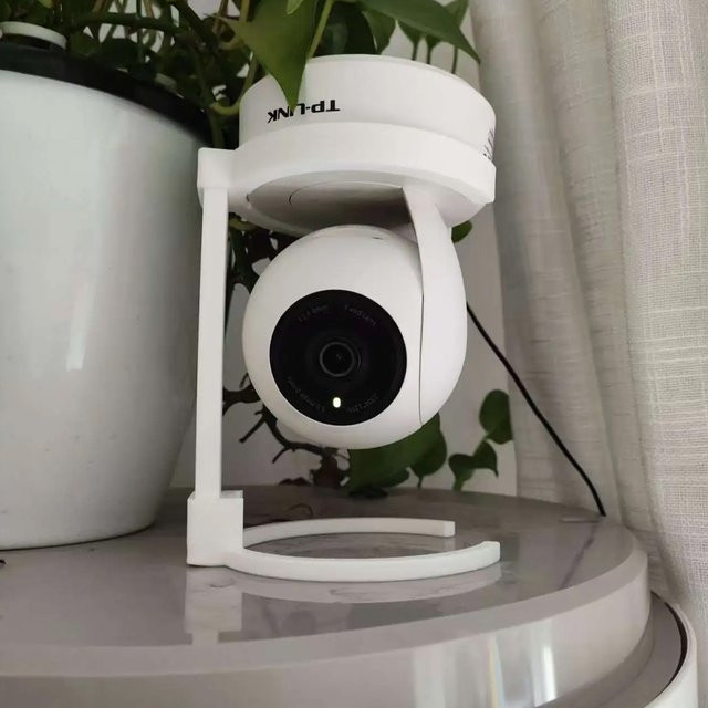 TP-Link Umgedrehte Kamerahalterung für Smart Home Überwachungskameras als Desktop-Halterung in Weiß - Bild 1