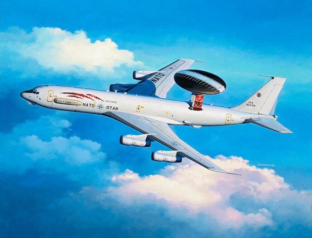 Revell Boeing E-3A Sentry, Modellbausatz, 1:144 - Bild 1