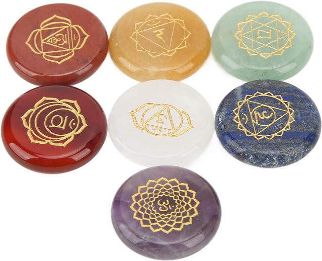GoolRC Sieben Chakra Energieheilsteine mit Aura Rune Stein Amulett Dekoration in Beige und Multicolour - Bild 1