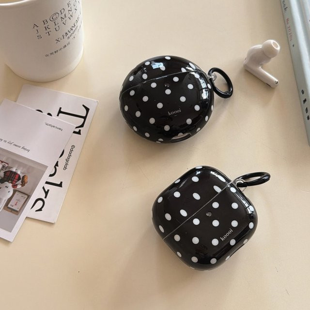 Huawei Kopfhörerhülle mit Tupfen-Design in Schwarz für FreeClip2, Freebuds7i, 6i und SE2 - Bild 1