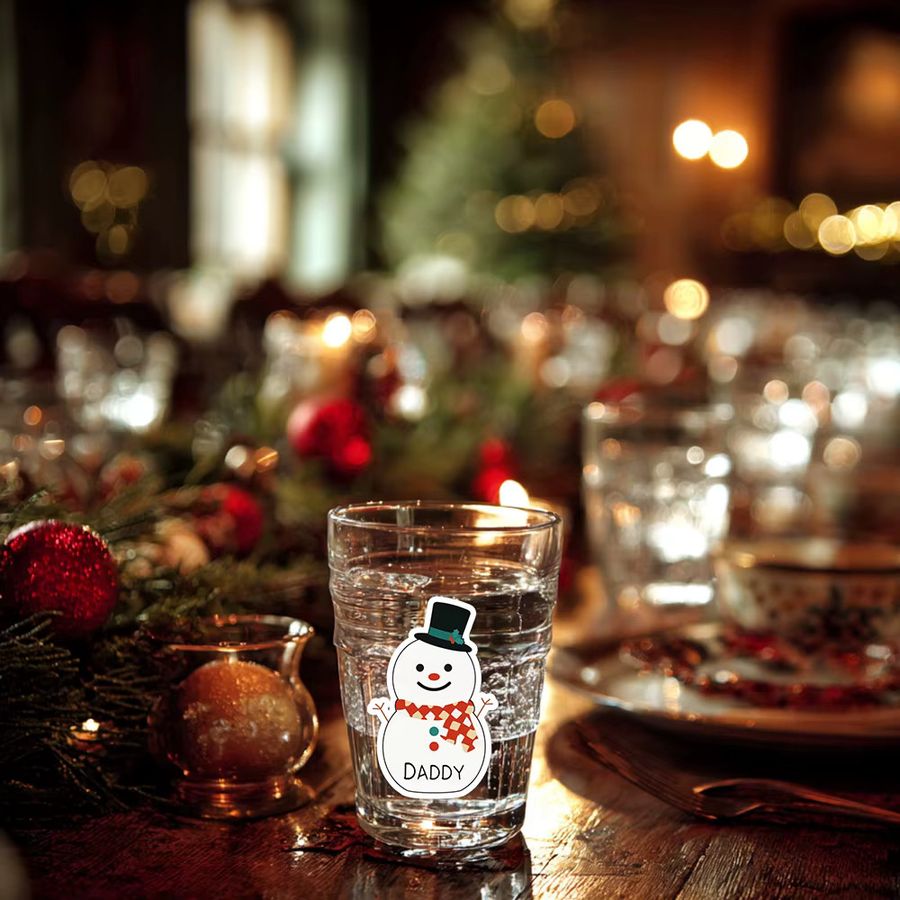 WEIGAO Weihnachtliche Aufkleber mit individuellem Text und Saint-Motiven für deine Partygeschenke und Dekoration, 44 oder 88 Stück - Bild 4