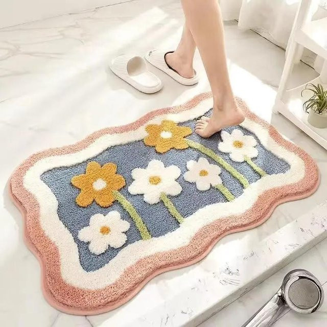 Saugfähige und rutschfeste Bodenmatte mit Blumenmuster in Beige, weicher Plüschteppich für Badezimmer, Schlafzimmer oder Haushalt, B/T: 60 x 40 cm - Bild 1