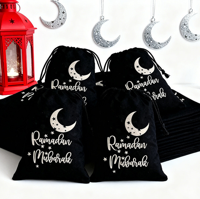 5 Stück Geschenktüten aus schwarzem Samt mit Mond und Sternen für Ramadan und Eid al Fitr - Bild 1