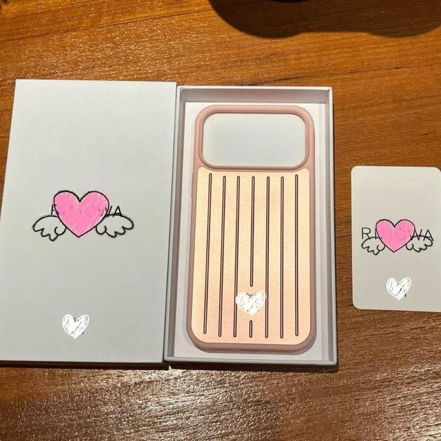 Luxus Business Handyhülle aus Aluminiumlegierung mit 3D Wellblech Streifen für iPhone 17 Pro Max 16 15 14 13 in Rosa - Bild 1