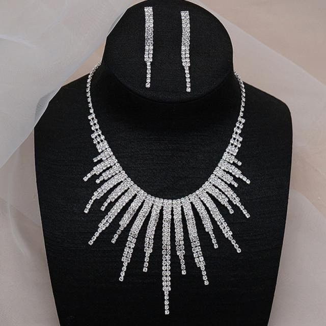 Wucifang Jewelry Schmuck-Set, Halskette, Ohrringe, Silber, Kristall, Damen - Bild 1