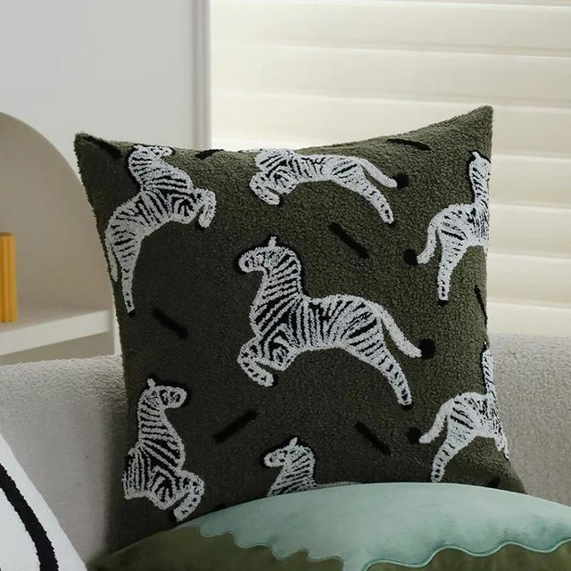 JMG Clothing Kissenbezug mit Pferdemotiv in Cremefarben und Grün, B/H: 45 x 45 cm - Bild 1