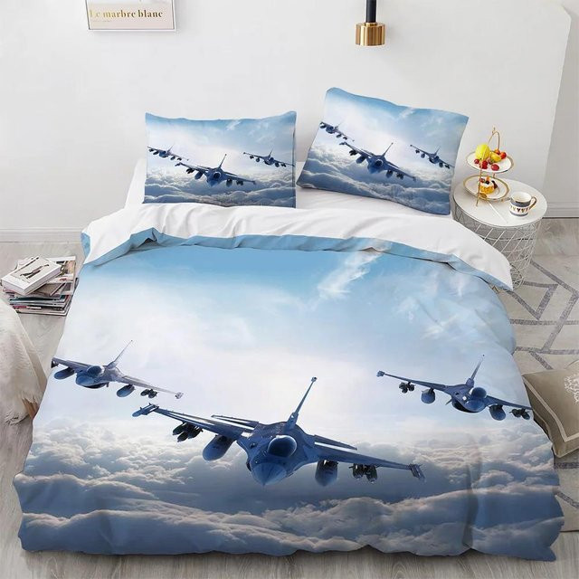 Bettwäscheset Kampfflugzeug Königin King mit Bettbezug und Kissenbezügen, Motiv Militärflugzeug bei Sonnenuntergang, Farbe Blau, Material Polyester, B/H: 173 x 218 cm - Bild 1