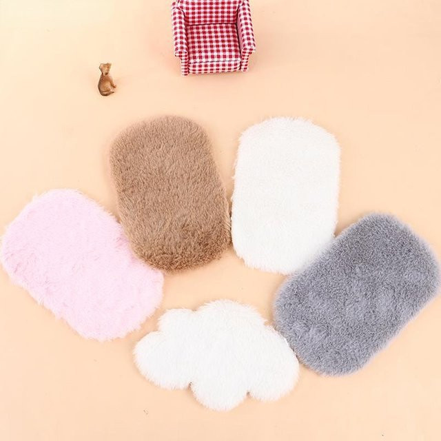 LIUSHADUOLA Spielzeughaus Mini-Plüschteppich, Weiß, Set / Bundle - Bild 1