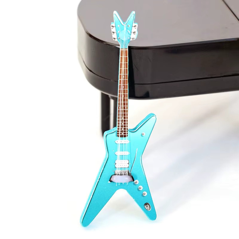 Mitty Puppenhaus-Zubehör, Mini-Gitarre, Lila, Kunststoff - Bild 2