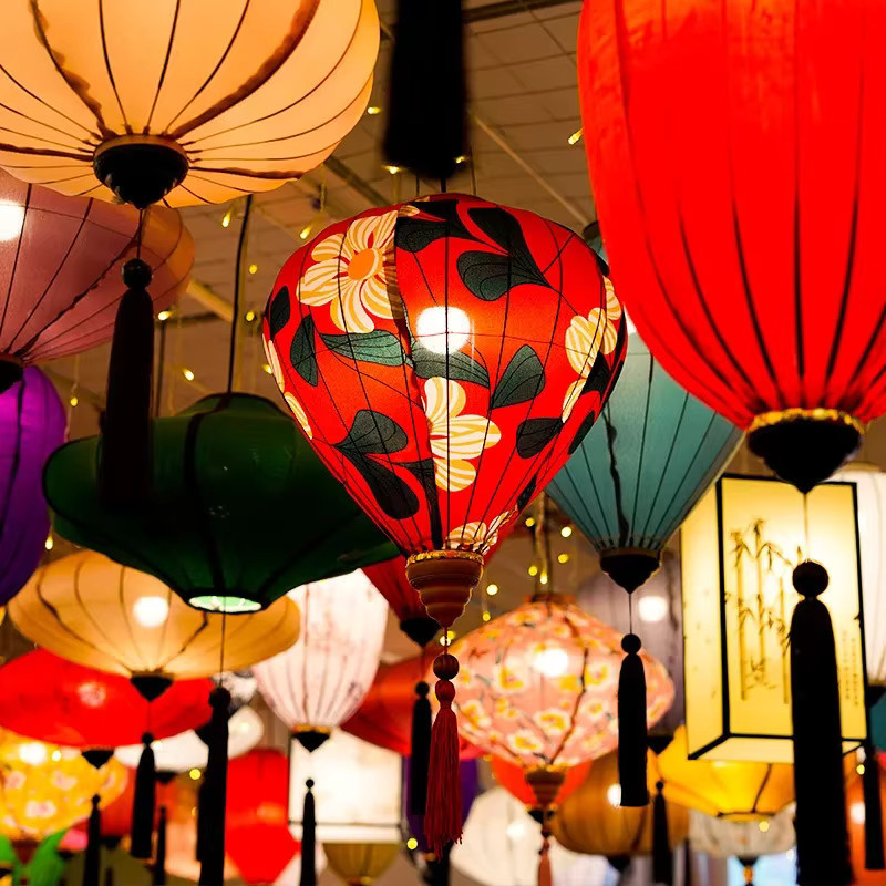 Retro chinesische Stofflaterne in Mehrfarben mit Gold/Messing-Akzenten zur Dekoration für Wohnzimmer und Esszimmer - Bild 2