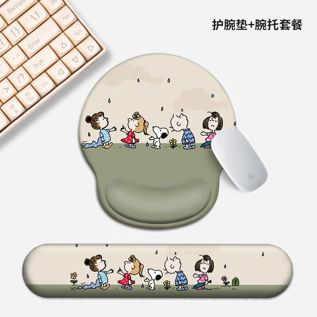 Bandai Snoopy Cartoon Handgelenkauflage Mauspad mit Memory-Schaum in Multicolour - Bild 1