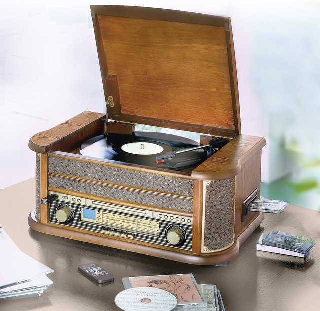 Soundmaster Musikanlage mit Plattenspieler, CD-Player und USB-C in Braun - Bild 1