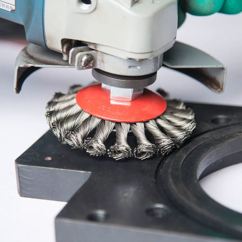 SI FANG Topfbürste aus Stahldraht mit M14 Gewinde für Winkelschleifer zur Farbentfernung und Reinigung - Bild 4