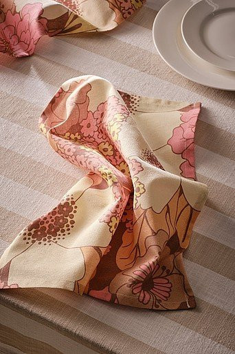 Jotex DANDI Serviette 4er-Pack aus Baumwolle mit floralem Retro-Design in Pink und Multicolour, B/B: 45 x 45 cm - Bild 1
