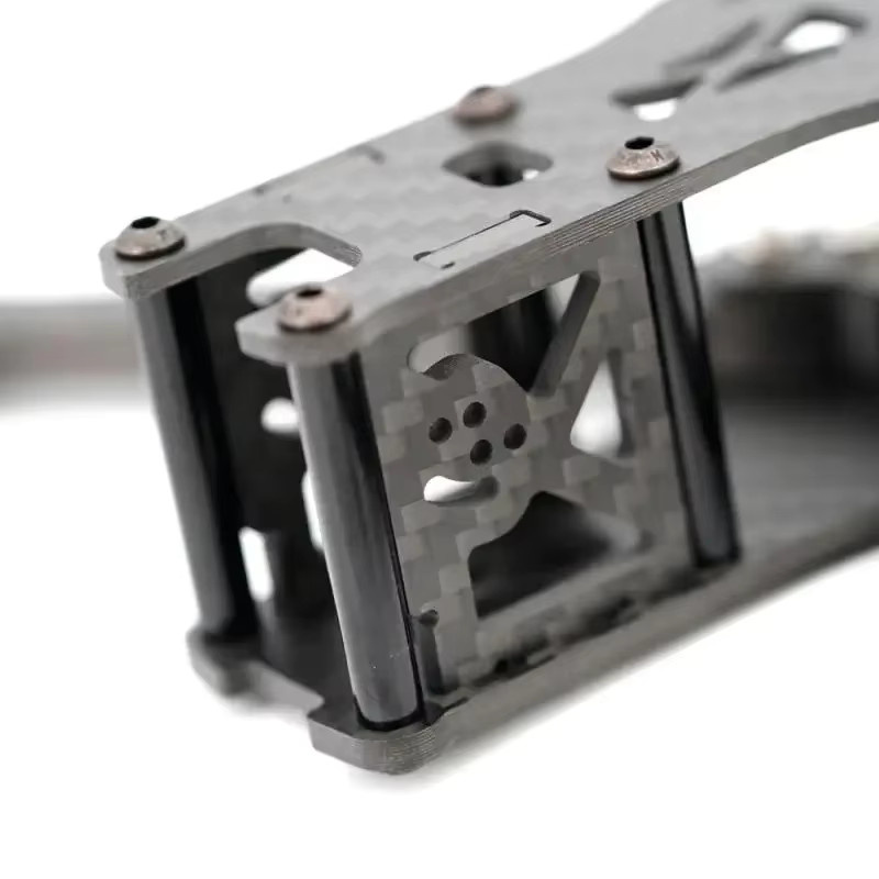 TBS Source One V6 5 Zoll FPV Rahmen Wide-Stance X Carbon Fiber Kit in Schwarz - Bild 3