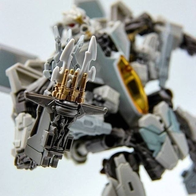 Hasbro Transformers StudioSeries SS21 Starscream, Actionfigur, ab 8 Jahren - Bild 1