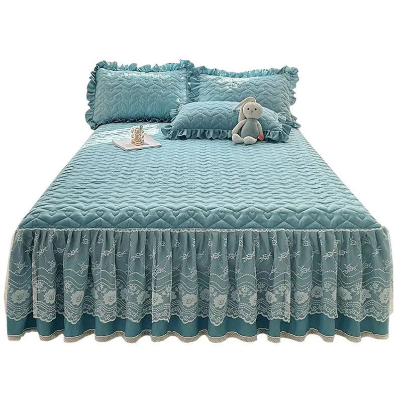 Dreiteiliges Bettwäsche-Set von Your Warm Home in Pink mit gestepptem Spannbettlaken aus Baumwollspitze und floraler Tagesdecke im Prinzessinnen-Stil, B/T: 120 x 200 cm - Bild 3
