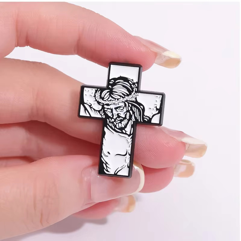 XioMara Brosche Jesus Kreuz, Schwarz Emaille, Damen - Bild 2