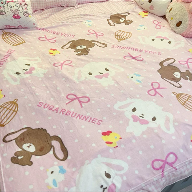 Sanrio Sugarbunnies Kuscheldecke aus Fleece in Koralle/Pink mit süßem Cartoon-Print - Bild 1
