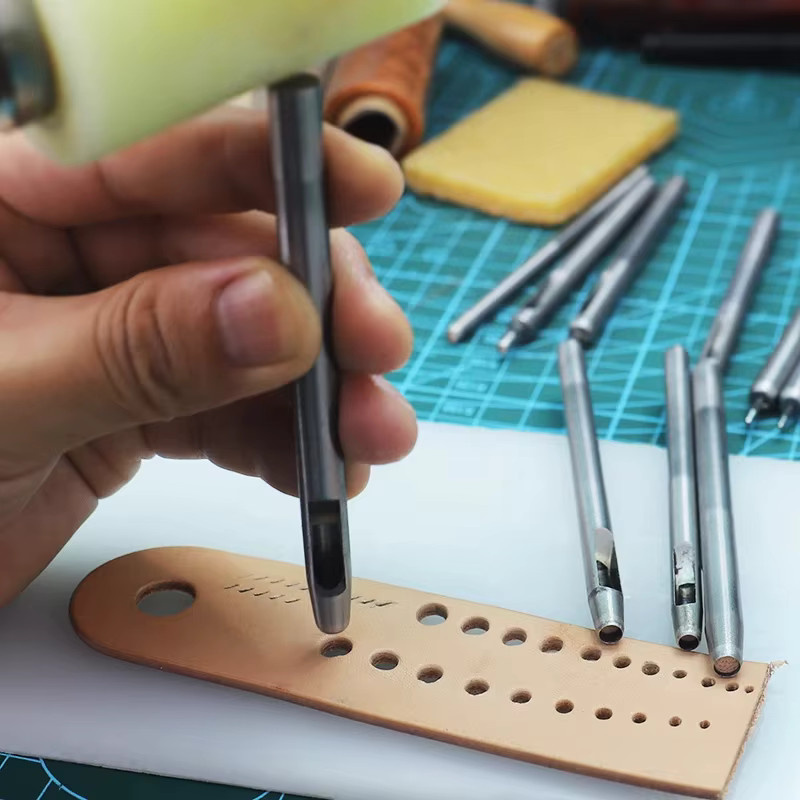 QJH 10-teiliges DIY-Set mit Rundlochschneider und Leder-Nutwerkzeug in Silber für Lederriemen und Schultergurte - Bild 4