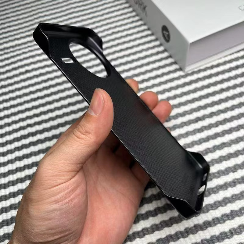 Luxus Kevlar Streifen Magnetische Stoßfeste Schutzhülle für Xiaomi Redmi POCO F7 Pro und F7 Ultra in Schwarz oder Weiß - Bild 2