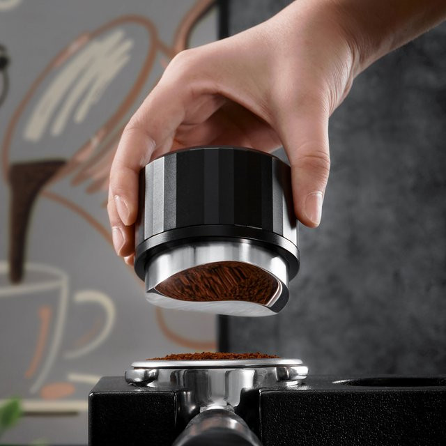 Zirkus Espresso Schwerkraft-Verteiler 58 mm in Schwarz aus Edelstahl mit einstellbarer Tiefe - Bild 1