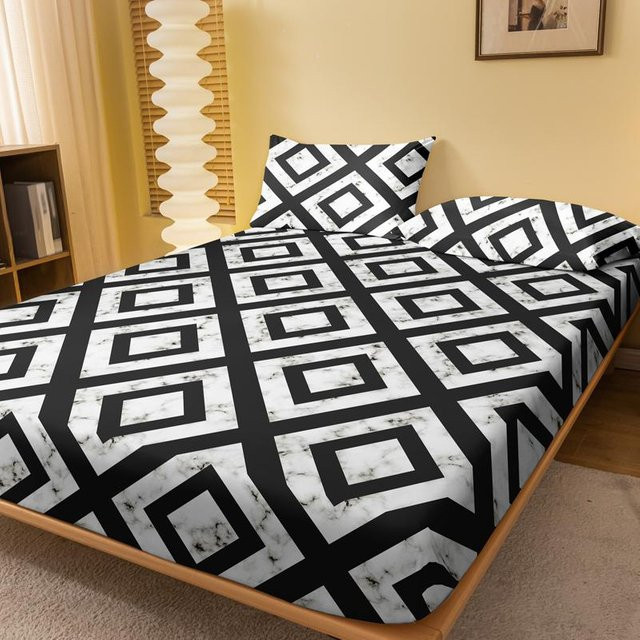 Your Warm Home Tagesdecke mit geometrischem Milchglas-Design in Schwarz und Weiß, B/B: 90 x 200 cm - Bild 1
