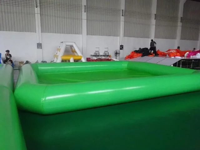 Aufblasbarer rechteckiger Pool aus PVC für Kinder und Erwachsene in Grün - Bild 1