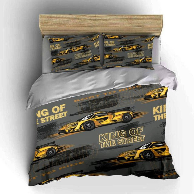Dreiteiliges Bettwäscheset mit goldenem Rennwagen Streetwear Design in Gold und Gelb, B/H: 173 x 218 cm - Bild 1