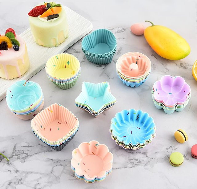 JINFEIFAN Silikon-Muffinbecher Set in verschiedenen Formen wie Herz, Stern, Quadrat und Rose, Mehrfarbig - Bild 1