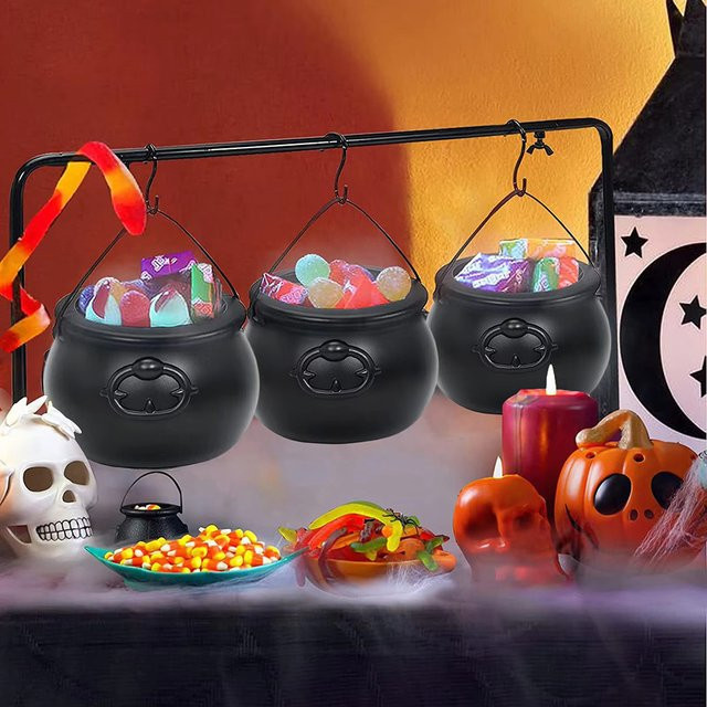 Schwarzer Hexenkessel aus Kunststoff als Halloween Tischdekoration und Bonbonhalter - Bild 1