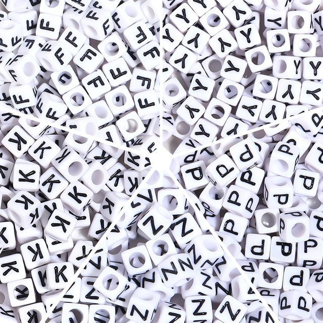 Acryl Perlen, Quadratische Weiße Buchstaben, 10x10mm, Unisex - Bild 1