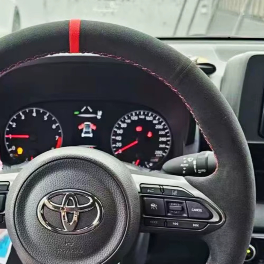 GKMHiR Lenkrad Abdeckung aus Wildleder und Leder in Schwarz für Toyota Yaris GR 2020 2021 2022 - Bild 2