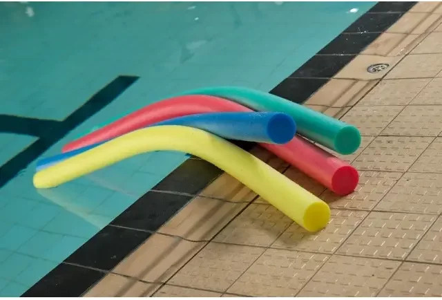 SwimTech Schwimmnudeln Comfort in Grün und Multicolour aus Kunststoff - Bild 1