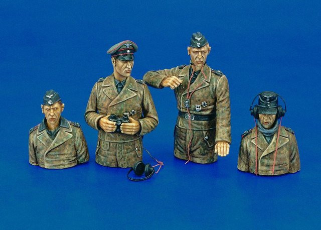 Royal Model Waffen SS Tiger I crew, 3/2 fig-WWII, Einzelfigur, 1:35 - Bild 1