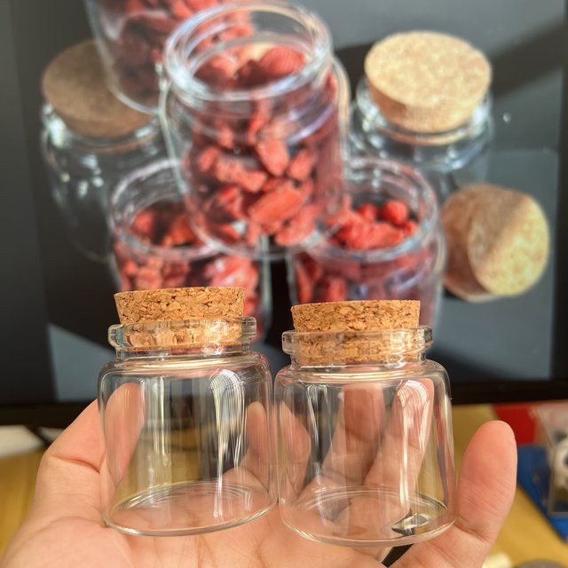 Transparente Borosilikatglasflaschen mit Korkstopfen für Gewürze, Süßigkeiten oder Bastelarbeiten, 50 ml - Bild 1