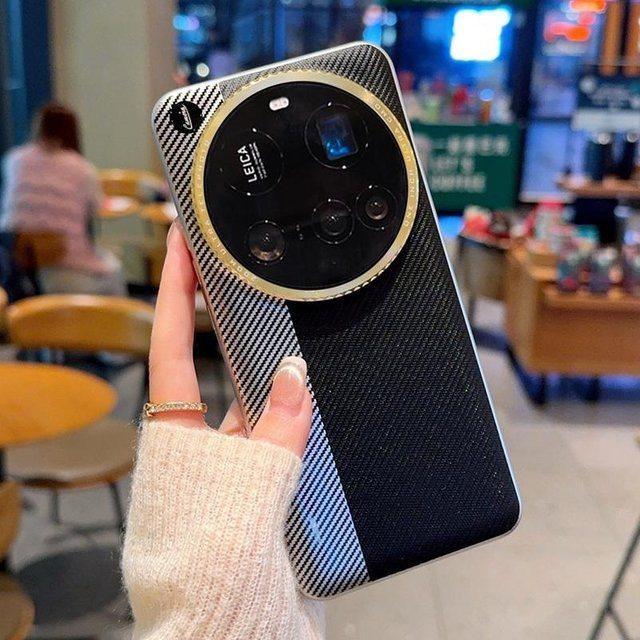 Handyhülle aus Kohlefaser mit Metallgetriebe-Objektivring und Kamera-Schutzabdeckung für Xiaomi 15 Ultra, Mi 14 Ultra und 13 Ultra in Schwarz - Bild 1