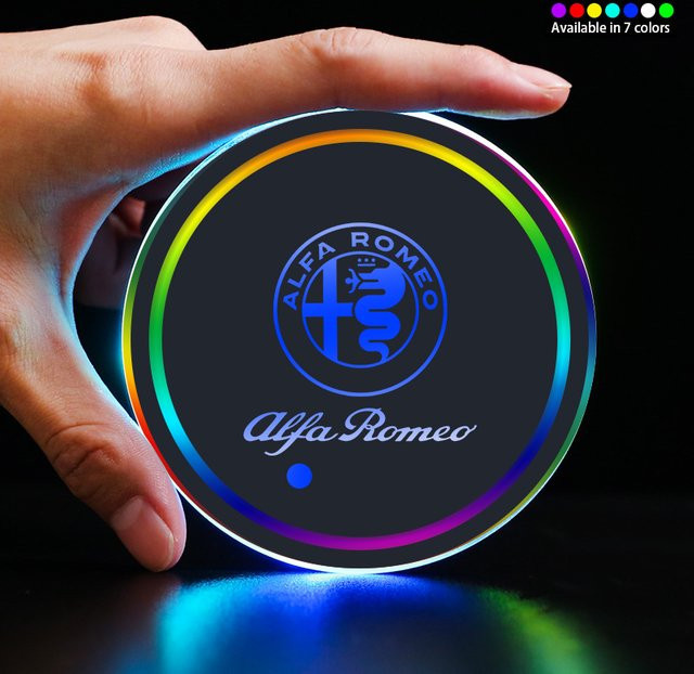 2 Stück LED Leuchtende Getränkeuntersetzer Atmosphärenlicht für Alfa Romeo Giulietta GT 159 147 156 Mito Brera F1 - Bild 1