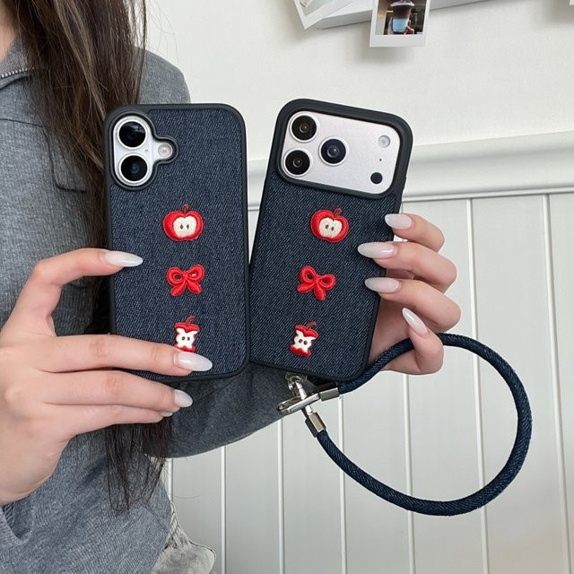 Gestickte Apple Bow Denim Handyhülle für iPhone 17 16 15 14 13 Pro Max in Blau - Bild 1