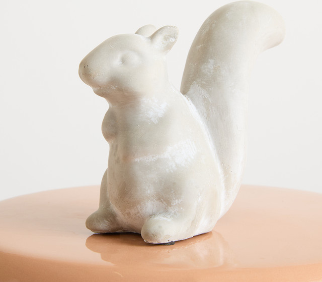 Deko Eichhörnchen aus Beton von Blume2000 in Grau und Weiß - Bild 1