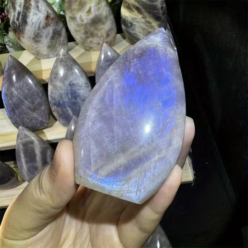 Blauer Mondstein Tropfen als Schmuckstein von CrystalHola für die Schmuckherstellung und als Deko-Ornament - Bild 2