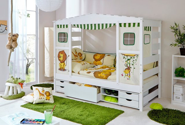 Ticaa Hausbett Safari aus massiver Kiefer mit Bettkasten und Schubladen in Weiß - Bild 1