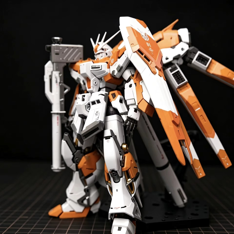 Bandai Rg 1/144 Orange Hi V Unit Modellbausatz, Gold, Kupfer, Silber, Metall - Bild 2