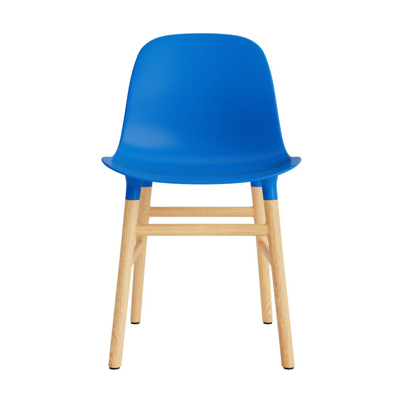 Normann Copenhagen Form Stuhl mit Holzgestell und Kunststoffschale in Blau - Bild 2