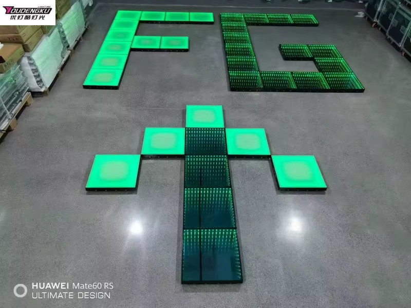 DDMSNSTAR RGB LED Tanzfläche Set mit Flycase, 50 Stück kabellose LED-Panel-Fliesen für Indoor, Farbe: Schwarz, B/T: 50 x 50 cm - Bild 2